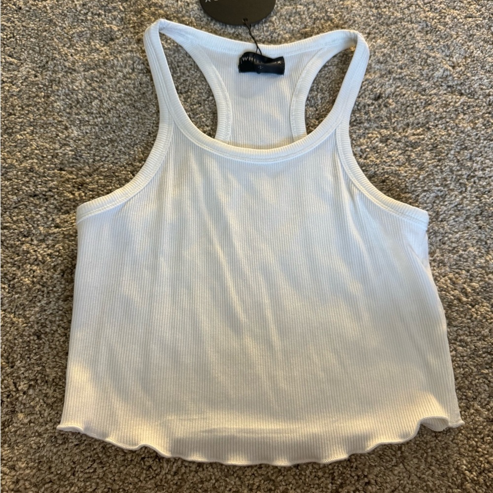 🛼 White Fox Boutique Tank Top size small